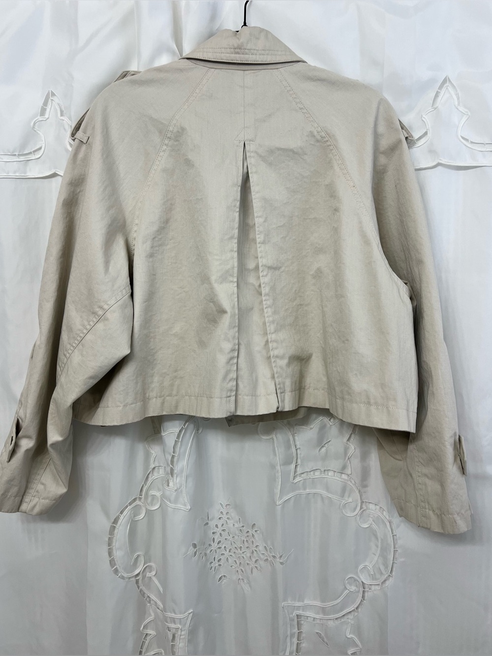 Closed Cropped Trench Jacket Limestone Beige Size Small - Picture 6 of 15